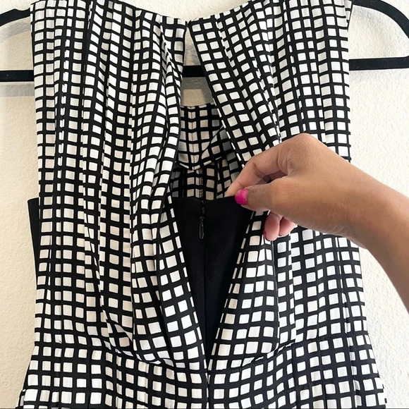 L’Agence Pleated Check Plaid Dress Size 2 - Picture 6 of 12